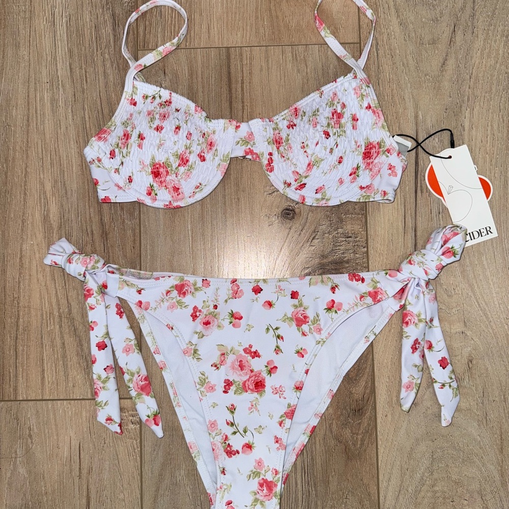 NEW Floral Bikini Swimsuit